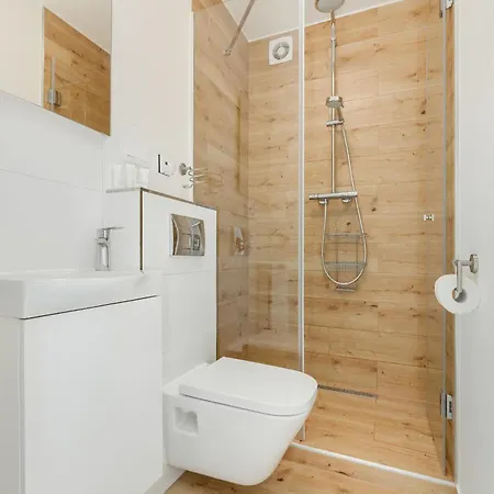 Trzypoziomowy Apartament W Rewalu Z Parkingiem I Tarasem By Renters * Rewal