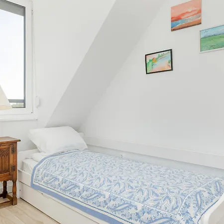 Apartment Trzypoziomowy Apartament W Rewalu Z Parkingiem I Tarasem By Renters Rewal